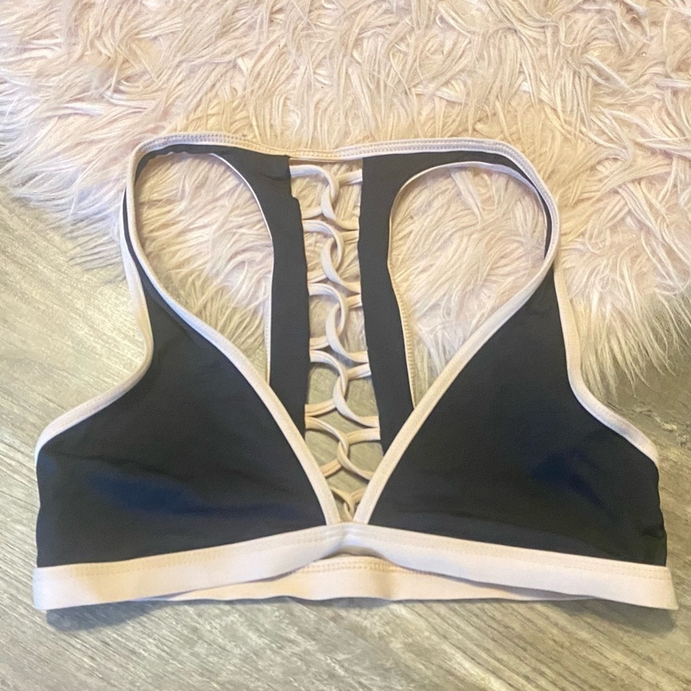 FINAL PRICE L*Space Criss Cross Sports Bra
